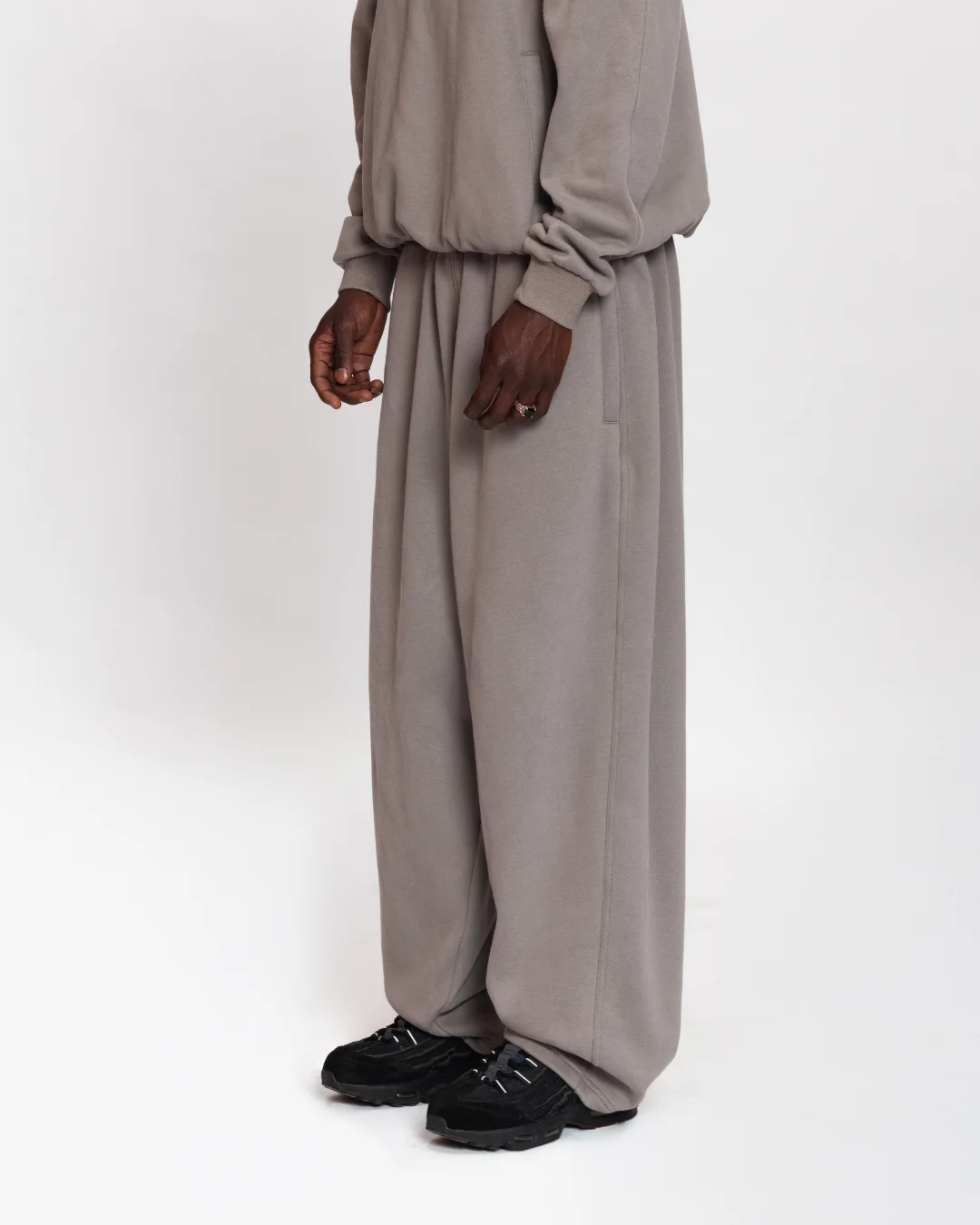Baggy Trackies (Shadow) - Image 8