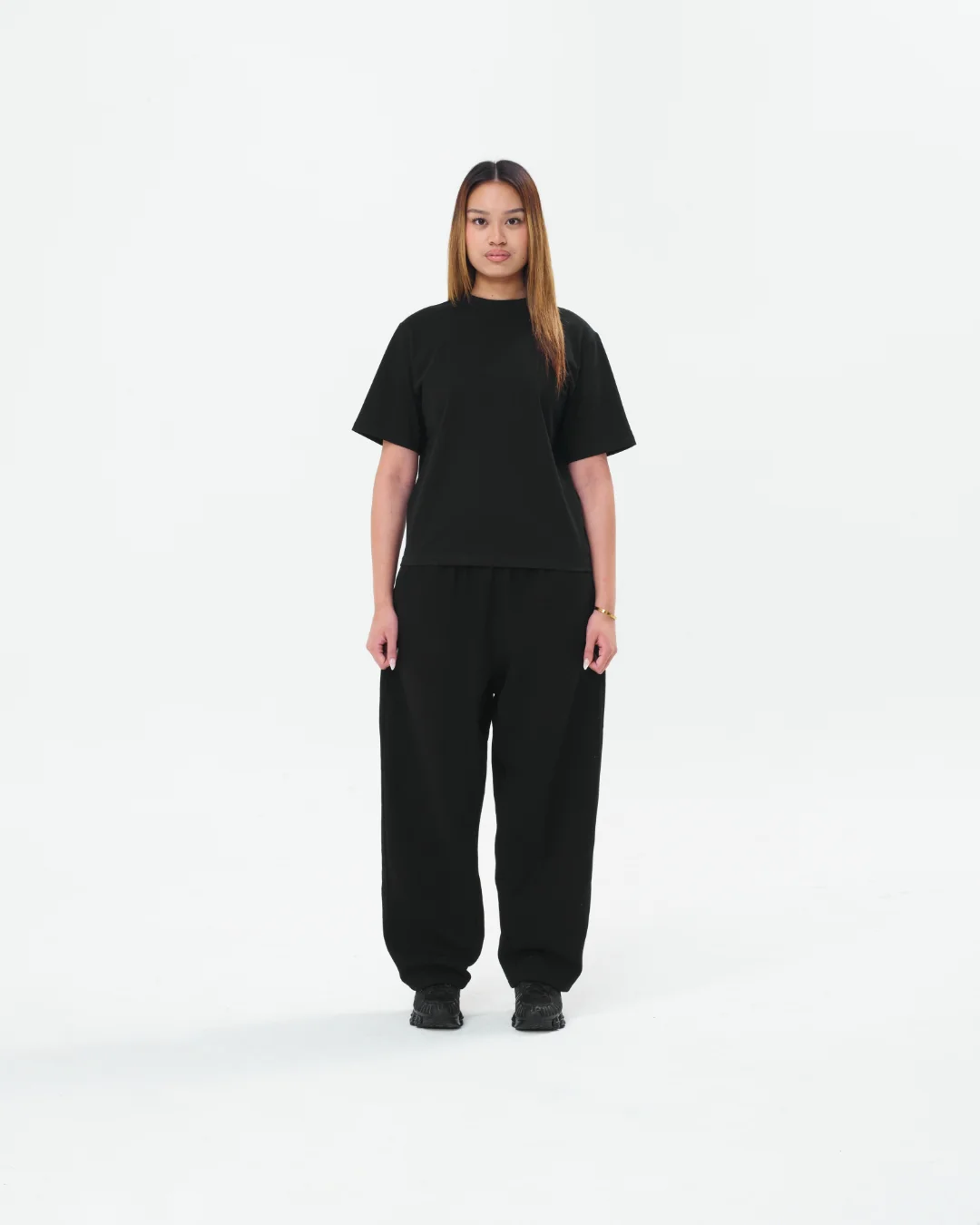 Cropped Basic Tee (Black) - Image 10