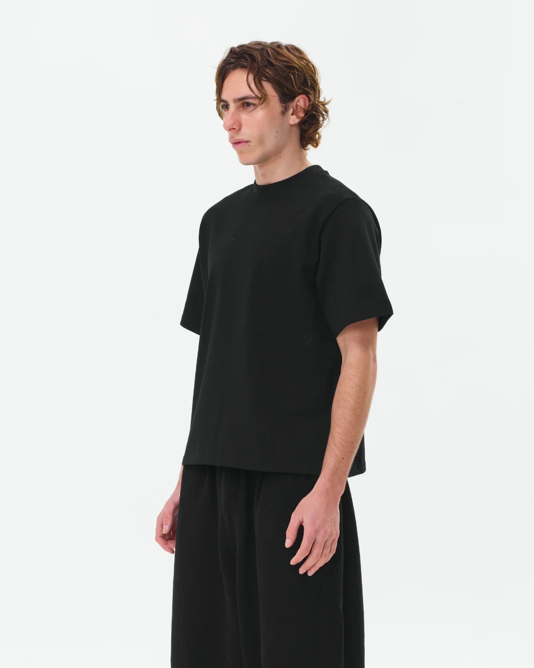 Cropped Basic Tee (Black) - Image 5
