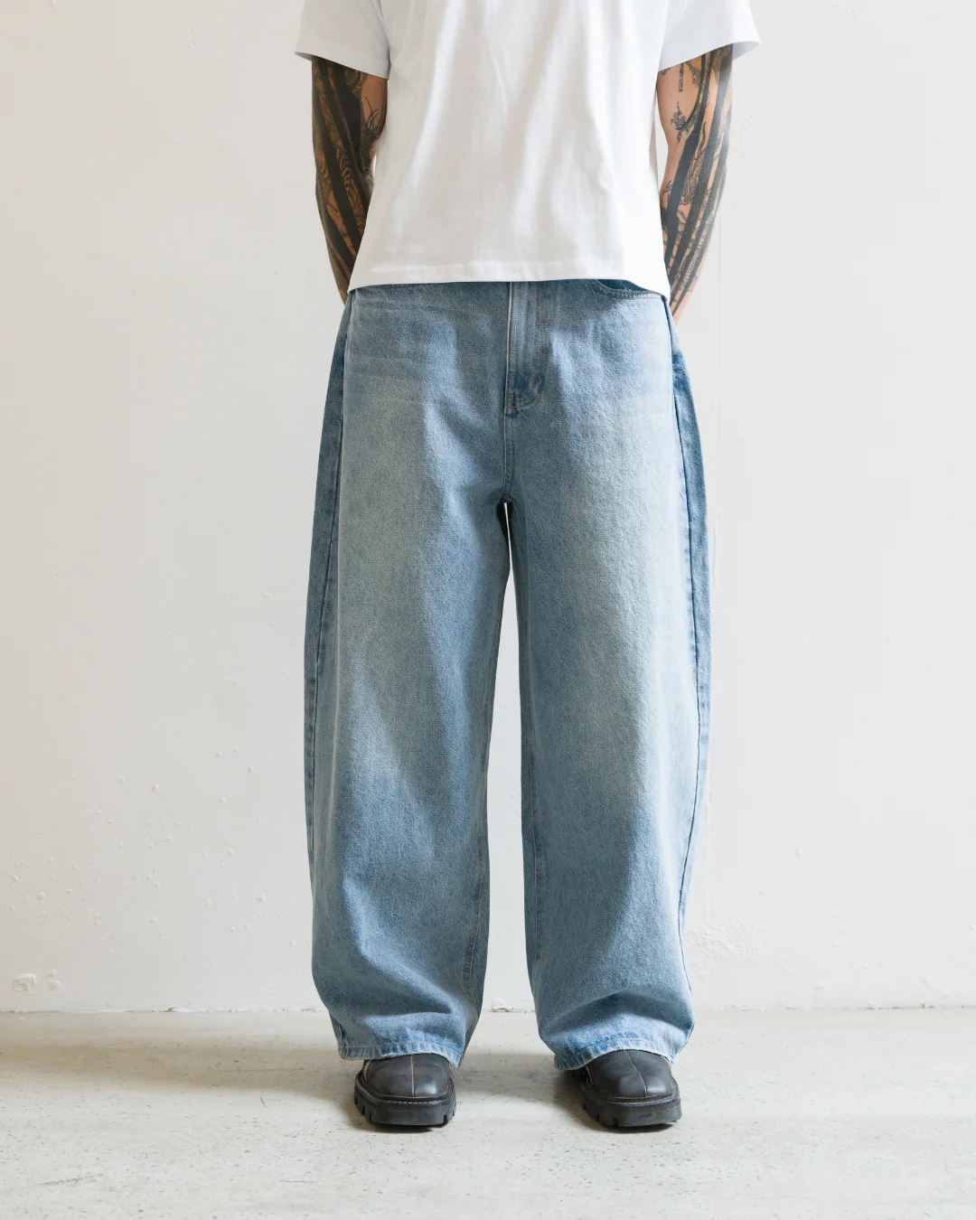 Super Baggy Jeans (Washed Blue) - Image 5