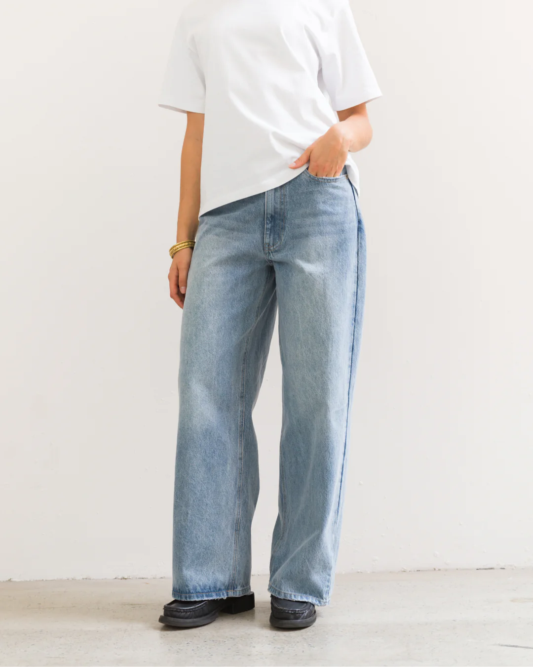 Wide Leg Jeans (Washed Blue) - Image 7